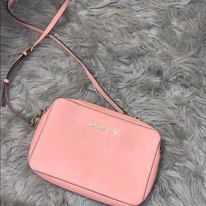 Michael kors crossbody
